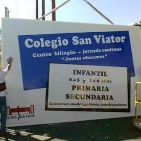 Rótulos Luminosos Luce, S.L. aviso colegio