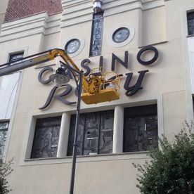 Rótulos Luminosos Luce, S.L. aviso casino